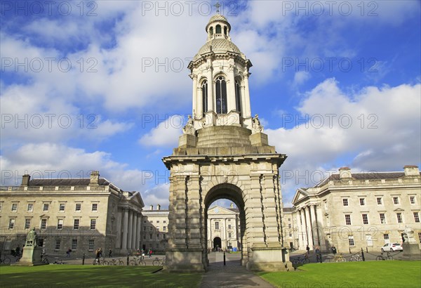 The Campanile bell tower, Trinity College university, city of Dublin, Ireland, Irish Republic, Europe