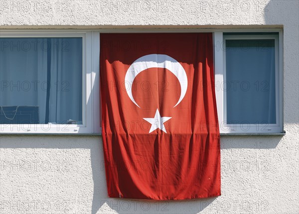 A Turkish flag hangs from the window of a house in Berlin, 01 06 2023