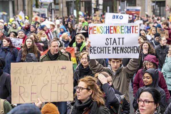 Pupils demonstrate against right-wing extremism, under the motto Schule bleibt Bunt (school remains colourful), over 2500 pupils, parents and teachers protest against right-wing extremism and for diversity in the city centre of Essen, North Rhine-Westphalia, Germany, Europe