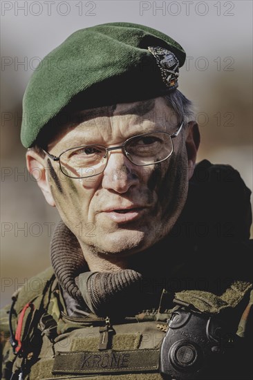 Brigadier General Alexander Krone, Commander NATO Response Force Land Brigade, photographed during the military exercise 'Wettiner Schwert' with German and Czech soldiers near Tangermünde, 26 March 2024. 'Wettiner Schwert' is part of the NATO Quadriga exercise