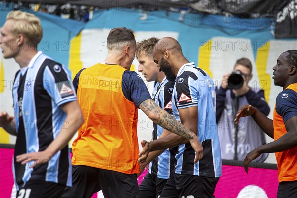 Football 3rd division, 2024/25 season, matchday 8: Waldhof Mannheim vs Rot-Weiß Essen. Picture: Big cheers after Terrence Boyd's goal (13, Mannheim)