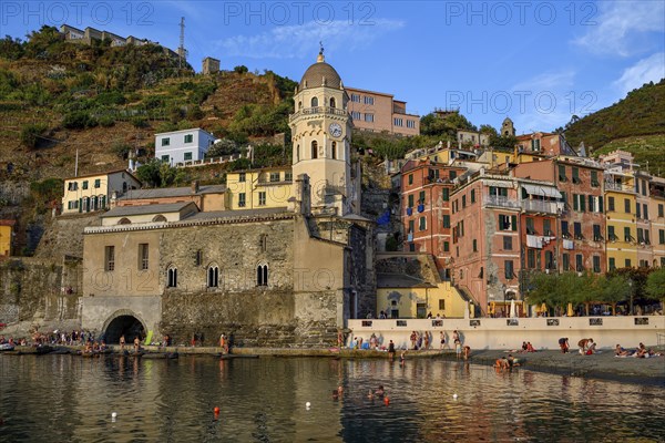 Church of Santa Margherita di Antiochia, Vernazza, Cinque Terre, Province of La Spezia, Liguria, Italy, Europe