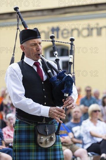 Bagpiper, musician, music concert, Sigmaringen, Baden-Württemberg, Germany, Europe