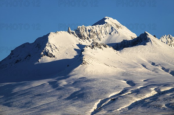 Snowy mountain peaks of Skaftafellsfjöll, near Skaftafell, Sudurland Iceland