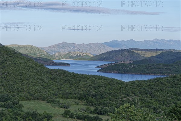 Lake Koman, a reservoir on the Drin River, in the Albanian Alps in northern Albania. Koman, Qark Shkodra, Albania, Southeast Europe, Europe