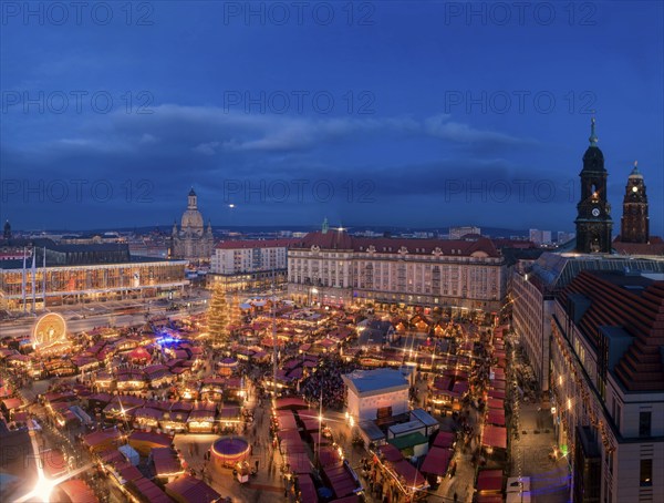 Dresden Striezel Market