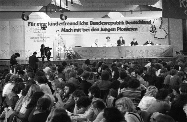 The 3rd federal congress of the DKP-owned children's organisation Junge Pioniere deliberated on 09.02.1980 in Cologne, Germany, Europe