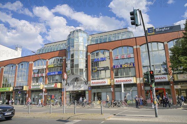 Shopping centre, Kaiser-Wilhelm-Center, main street, Schöneberg, Tempelhof-Schöneberg, Berlin, Germany, Europe