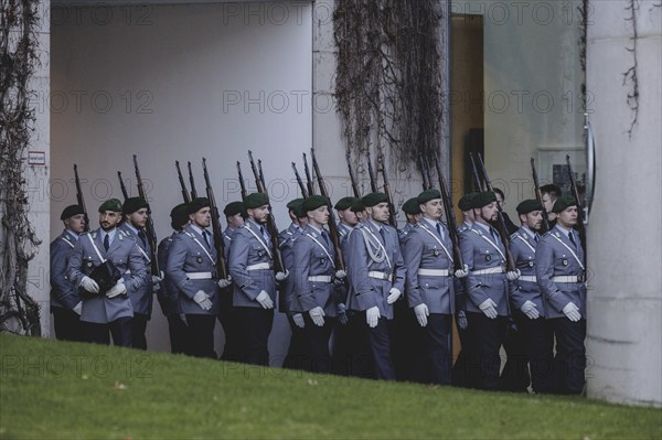 Soldiers from the Bundeswehr Guard Battalion, photographed during a reception with military honours in the courtyard of the Federal Chancellery in Berlin, 13.03.2024