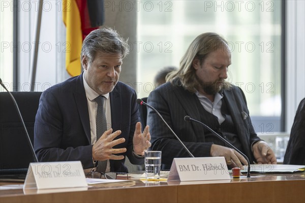 Committee on the Affairs of the European Union, Chairman Dr Anton Hofreiter, Alliance 90/The Greens, MP, receives Robert Habeck, Federal Minister for Economic Affairs and Climate Protection and Vice-Chancellor, in Berlin, 13.03.2024