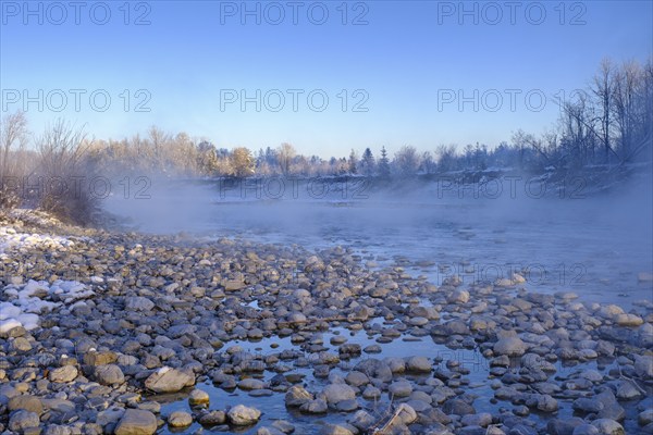 Sunrise on the Isar, Isar floodplains in winter, near Arzbach, Lenggries, Upper Bavaria, Bavaria, Germany, Europe