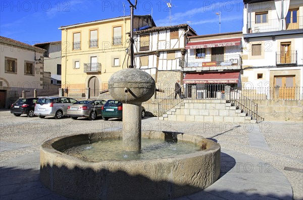 Traditional architecture Plaza Mayor, village of Cuacos de Yuste, La Vera, Extremadura, Spain, Europe