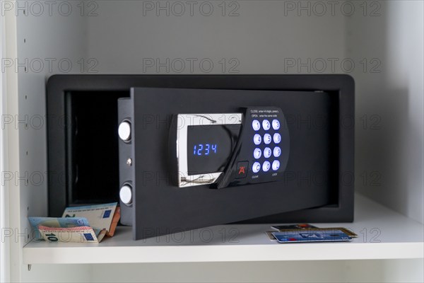 Hotel safe, for the secure storage of valuables in the hotel room, with PIN number, keypad