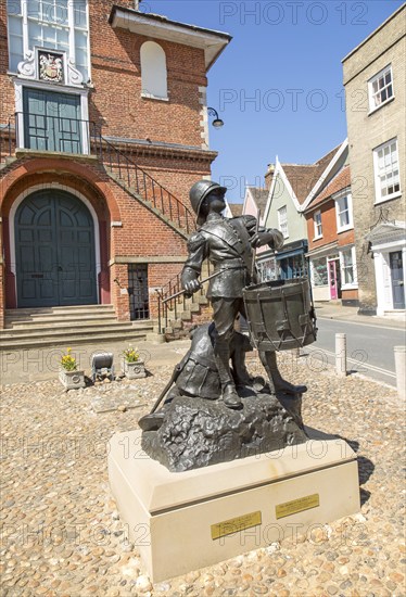 'The Drums of Fore and Aft' drummer boy sculpture by Arnold, Earl of Albemarle, Shire Hall, Market Hill, Woodbridge, Suffolk, England, UK