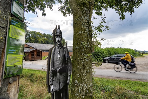 The so-called Green Border, at the former border crossing Grenzweg near Straelen-Kastanienburg and NL Velden, between Germany and the Netherlands, adventure trail for children, the Smugglers' Trail, North Rhine-Westphalia, Germany, Europe