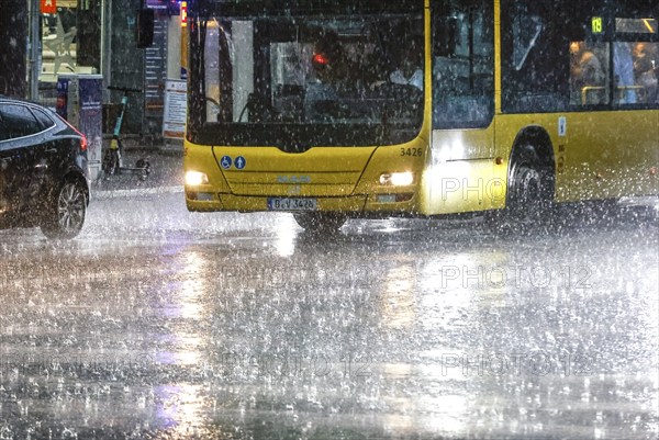 Heavy rain on Potsdamer Strasse. After weeks of heat, the first heavy rain and cooling, Berlin, 15/08/2022