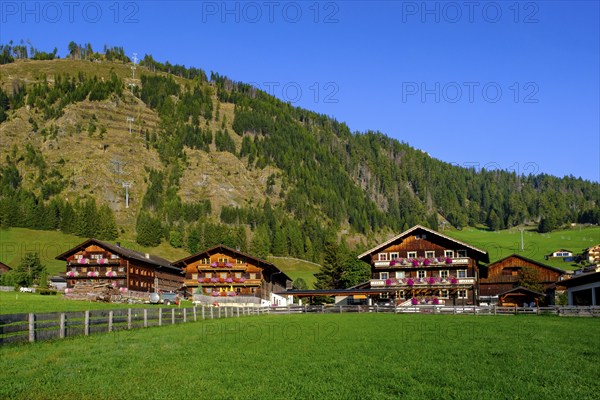 Old farmhouses in Grossdorf near Kals am Großglockner, East Tyrol, Austria, Europe