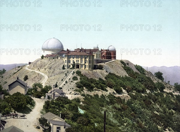 The Lick Observatory is an astronomical observatory owned and operated by the University of California, Mt. Hamilton, California, United States of America, USA. Digitally restored reproduction of a 19th century original, record date not stated, Lick Observatory is an astronomical observatory owned and operated by the University of California, California, United States of America, digitally restored reproduction from a 19th century original, record date not stated