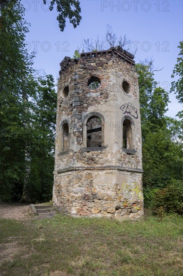 The Blechburg is a ruined former lookout tower with a viewing bastion at the northern end of the Jägerberg on the Wahnsdorfer Flur in the town of Radebeul in Saxony. The ruin stands in the middle of a forest that has grown up in recent decades on the edge of the slope at around 235 metres, Radebeul Weinhänge, Radebeul, Saxony, Germany, Europe