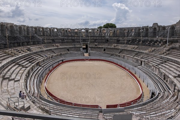 Roman Amphitheatre, Arles, UNESCO World Heritage Site, Bouches du Rhone, Provence Alpes Cote d'Azur, France, Europe