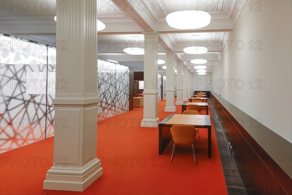 New reading room in the Berlin State Library in the Unter den Linden building The basic refurbishment by the Federal Office for Building and Regional Planning has now been completed, 01.11.2019