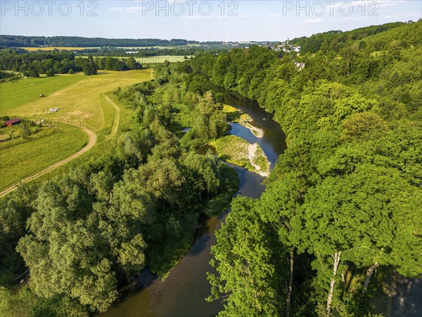 The Ruhr near Wickede, renaturalised, since 2013 river sections of the Ruhr that were previously canal-like have been renaturalised, sandbanks created and riverbanks unleashed, North Rhine-Westphalia, Germany, Europe