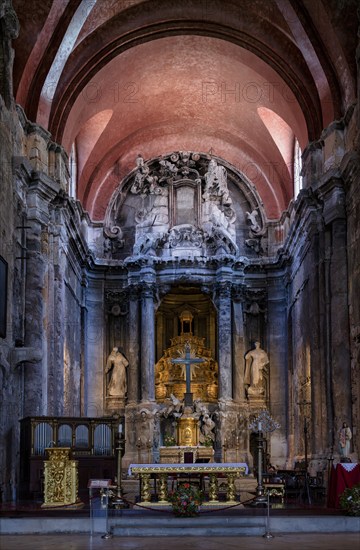 Interior view, choir, altar, church Igreja de São Domingos, Lisbon, Portugal, Europe