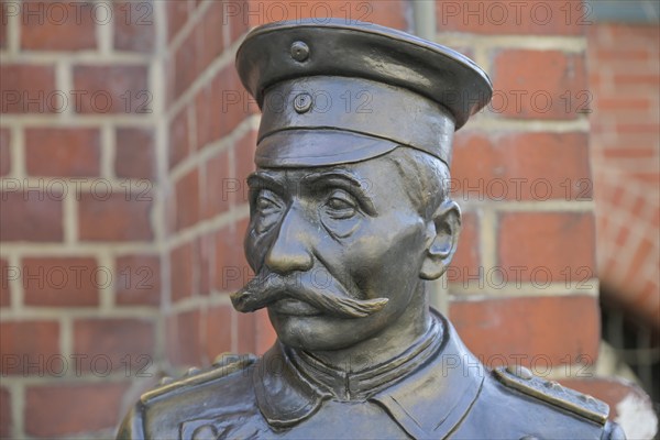 Captain of Köpenick Monument, Town Hall, Köpenick, Treptow-Köpenick, Berlin, Germany, Europe