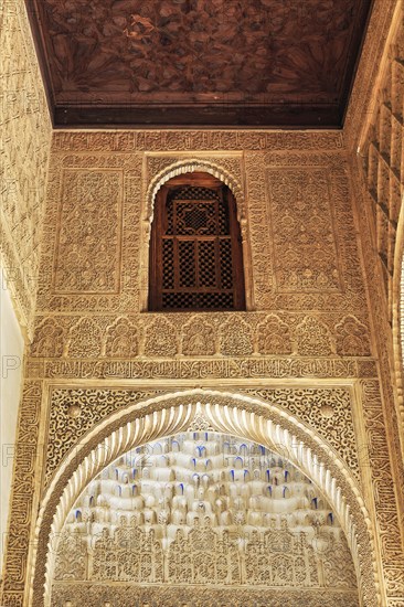 Patio de Arrayanes, arabesque Moorish architecture, detail, Nasrid Palaces, Alhambra, Granada, Andalusia, Spain, Europe