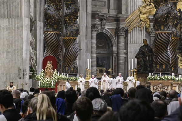 Pope Francis prays during Holy Mass in St Peter's Cathedral in the background columns of canopy by Gian Lorenzo Bernini, Vatican City, Vatican, Rome, Italy, Europe