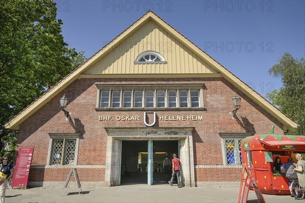 Oskar-Helene-Heim underground station, Clayallee, Dahlem, Steglitz-Zehlendorf, Berlin, Germany, Europe