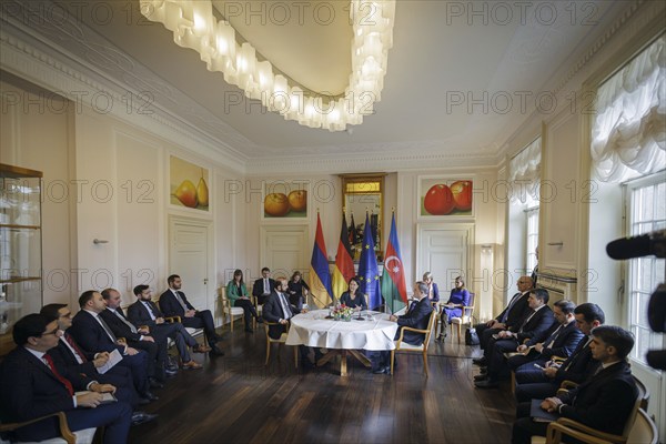 Trilateral meeting at Villa Borsig between Germany, Armenia and Azerbaijan. Annalena Bärbock (Alliance 90/The Greens), Federal Minister for Foreign Affairs, meets the Foreign Minister of the Republic of Azerbaijan, Jeyhun Bayramov (R), and the Foreign Minister of the Republic of Armenia, Ararat Mirzoyan (L), at the Federal Foreign Office Guest House on Lake Tegel. Berlin, 28.02.2024. Photographed on behalf of the Federal Foreign Office