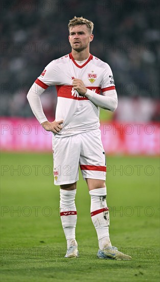 Maximilian Mittelstädt VfB Stuttgart (07) disappointed, Allianz Arena, Munich, Bavaria, Germany, Europe