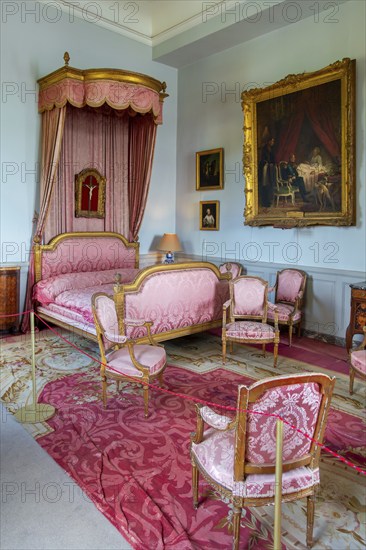 Canopy bed in bedroom of Field Marshal Charles-Joseph de Ligne at Château de Bel?il, Baroque castle in Beloeil, province of Hainaut, Wallonia, Belgium, Europe