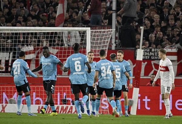 Goal celebration Amine Adli Bayer 04 Leverkusen (21) Victor Boniface Bayer 04 Leverkusen (22) Odilon Kossounou Bayer 04 Leverkusen (06) Alejandro Grimaldo Bayer 04 Leverkusen (20) Granit Xhaka Bayer 04 Leverkusen (34) Florian Wirtz Bayer 04 Leverkusen (10) Disappointment at Chris Führich VfB Stuttgart (27) MHPArena, MHP Arena Stuttgart, Baden-Württemberg, Germany, Europe