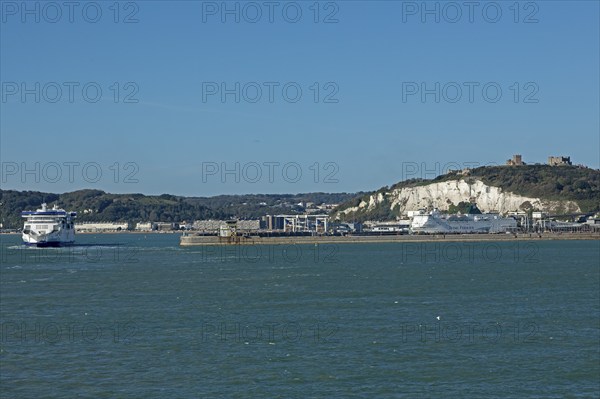 Ferry, harbour, castle, Dover, Kent, England, Great Britain