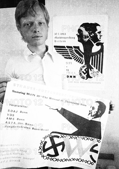 With this poster for an event in Bonn, F.J.Strauß and Baron Karl-Theodor zu Guttenberg (sen.) felt insulted and the LG Dortmund sentenced Hans Walter von Oppenkowski (verantw. i.S.PG) to a fine in Aug. 1971, Germany, Europe