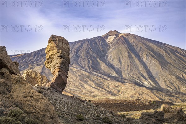 Rock formation God's Thumb and Mount Teide, El Teide, Pico del Teide, volcano in the Teide National Park on Tenerife in the Canary Islands, Spain, Europe