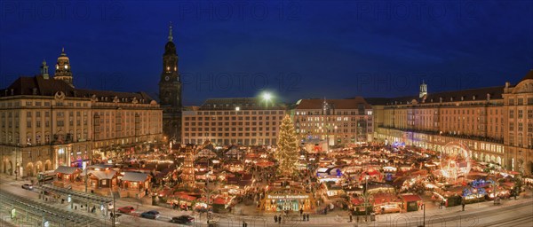 Dresden Striezel Market