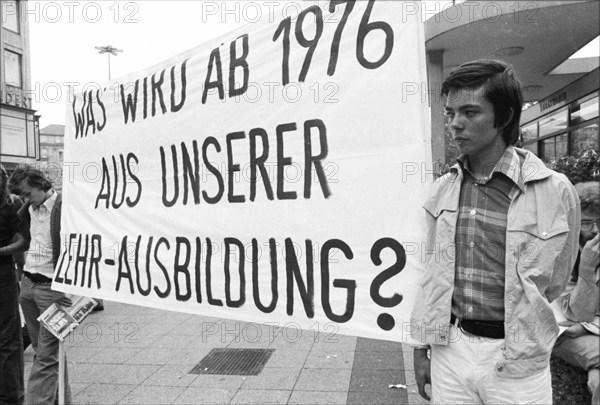 Concern for their jobs brought the Demag-Mannesmann workforce to the streets in protest on 13 July 1975 in Düsseldorf. The particular feature of the protest was the imminent closure of the plant in Kalletal, Germany, Europe