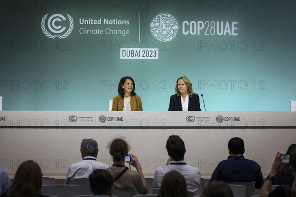 Annalena Baerbock (Buendnis 90 Die Gruenen), Bundesaussenministerin, aufgenommen im Rahmen einer Pressekonferenz auf bei der COP 28 in Dubai, 10.12.2023