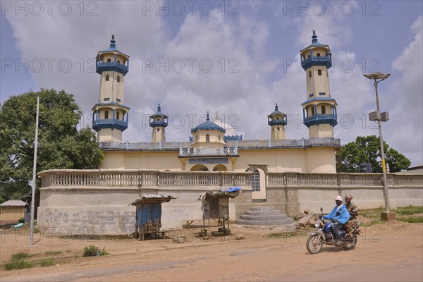 Mosque, Koidu, Koidu-Sefadu, Kono District, Eastern Province, Sierra Leone, Africa