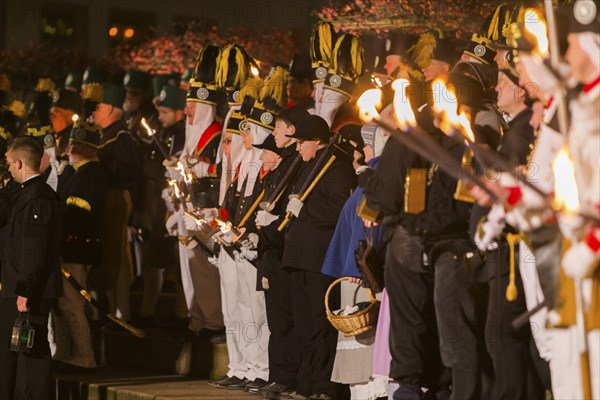 Miners pay their respects on the Schlossplatz