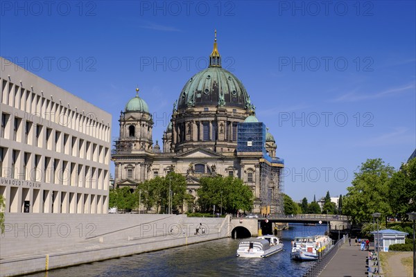 Berlin Cathedral, with Humboldt Forum, Schlossplatz, Museum Island, on the Spree, Berlin, Germany, Europe