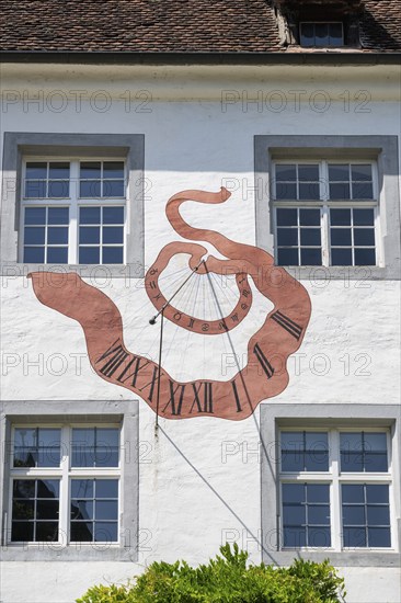 Facade with an artistically painted sundial with Roman numerals, numbers, Salem Castle, former imperial abbey, former monastery of the Cistercian order, Salem, Lake Constance, Lake Constance district, Baden-Württemberg, Germany, Europe