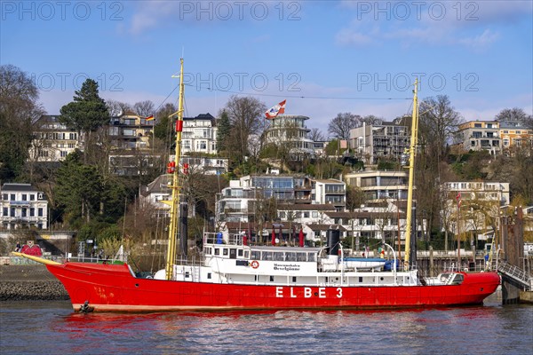 The Övelgönne district of Othmarschen, on the Elbe, museum harbour, lightship Elbe 3, historic ships and boats, Hamburg, Germany, Europe