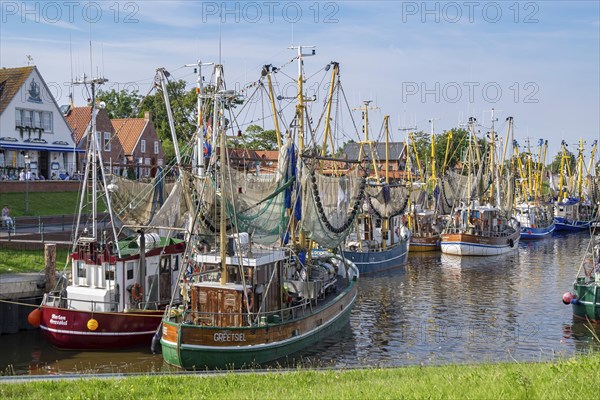 Crab cutter in the harbour of Greetsiel, the largest cutter fleet in East Frisia, Greetsiel, East Frisia, Lower Saxony, Germany, Europe