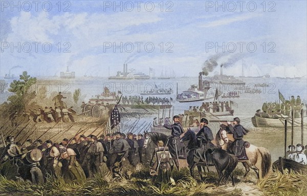 Landing of the troops on Roanoke Island in North Carolina 1862, USA, Historical, digitally restored reproduction from a 19th century original, Record date not stated, North America