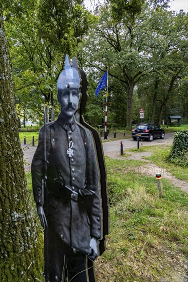 The so-called Green Border, at the former border crossing Grenzweg near Straelen-Kastanienburg and NL Velden, between Germany and the Netherlands, adventure trail for children, the Smugglers' Trail, North Rhine-Westphalia, Germany, Europe