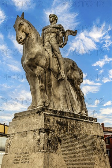 Equestrian statue for fallen soldiers in the Piazza della Republica, medieval old town centre, Portogruaro, Veneto, Friuli, Italy, Portogruaro, Veneto, Italy, Europe